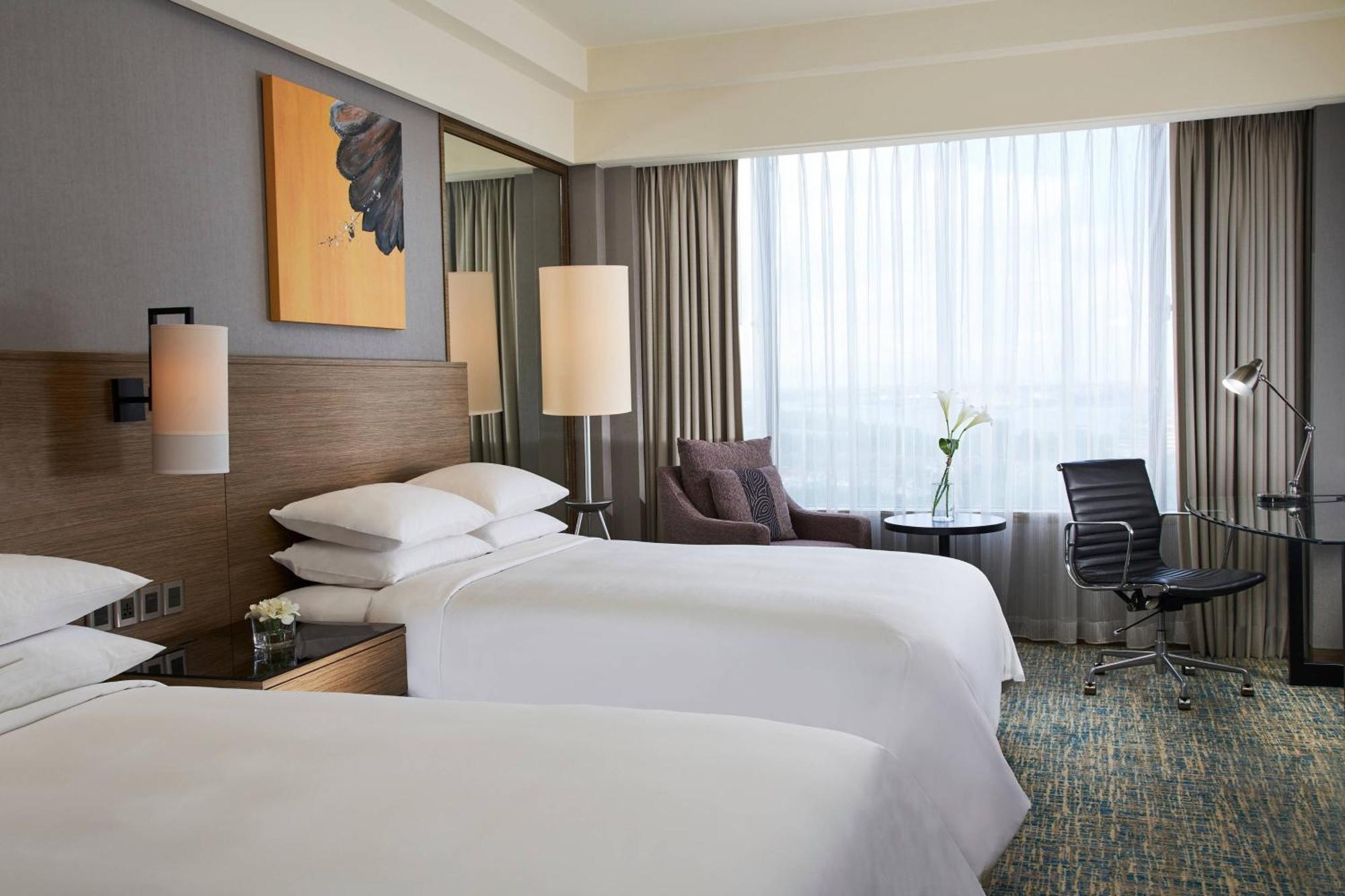 Renaissance Johor Bahru Hotel Экстерьер фото Deluxe Room